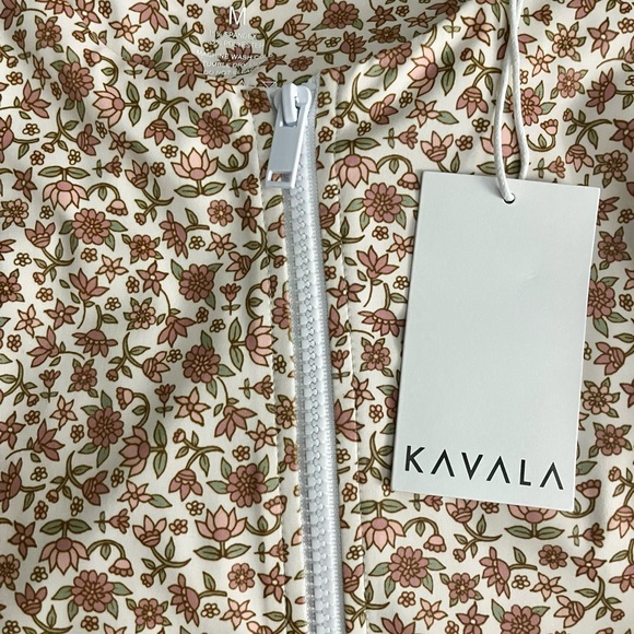 NWT: Kavala Collective Sulawesi Surf Suit - Cream Boho - size M - Picture 6 of 6